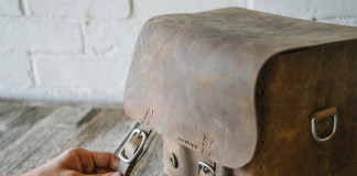 Take Stock & Barrel Co.’s Camera Bag On Your Next Shoot Stock & Barrel Co.'s Leather Camera Bag Is The Only One You Need