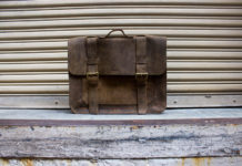 Win Folk’s Buffalo Leather Messenger Bag Win Folk's Buffalo Leather Messenger Bag
