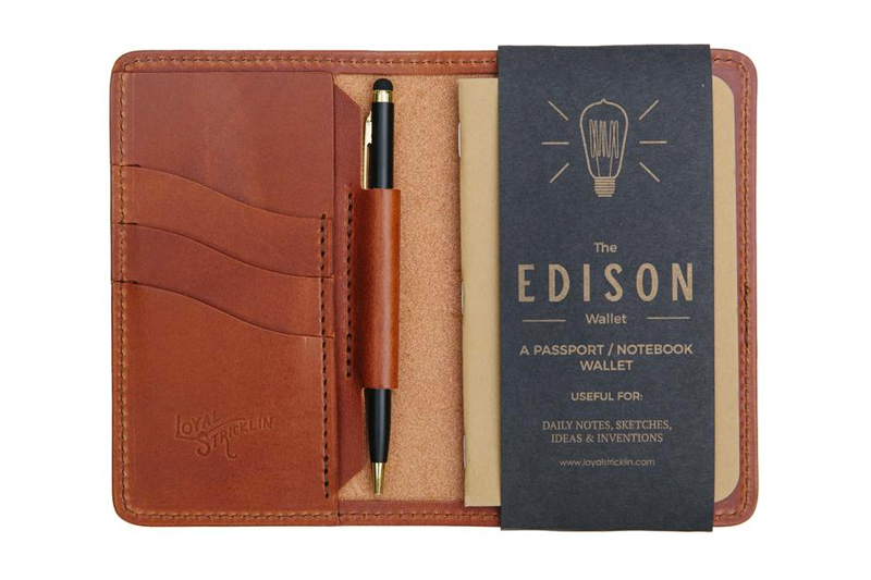 Explore The World With This Beautiful Wallet