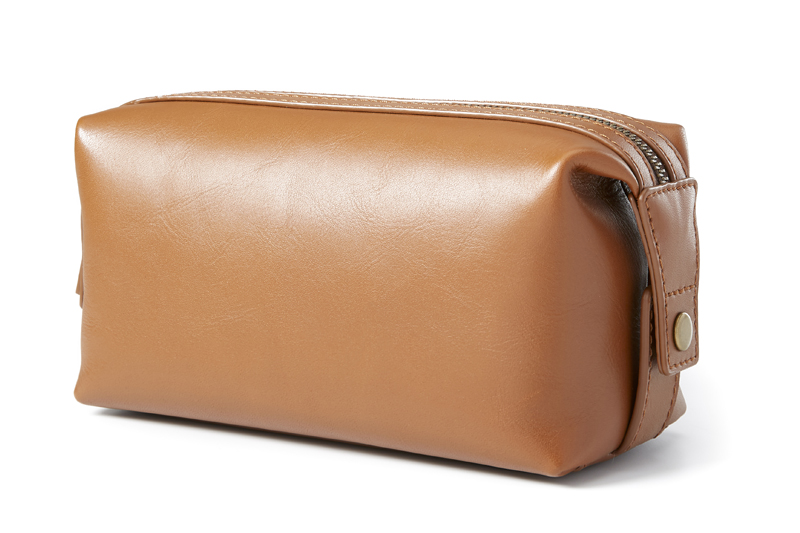 Travel In Style With A Beautiful Leather Dopp Kit