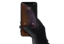 A Pair of Gloves You Can Actually Use With Your Phone