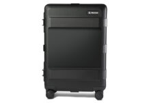 Jetset Like A Pro With This Check-In Roller